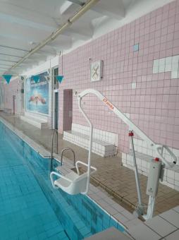 Подъемник электрический для бассейна ЕНИСЕЙ ИПБ – 170Э